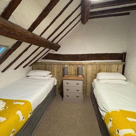 The Barn At Geufron Farm - Dog Friendly - Nr Tywyn Villa Bryn-crug Exterior photo